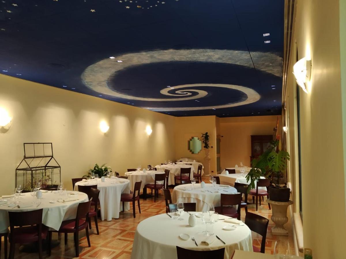 Hotel Verdi Boutique Hotel Parma Exterior photo