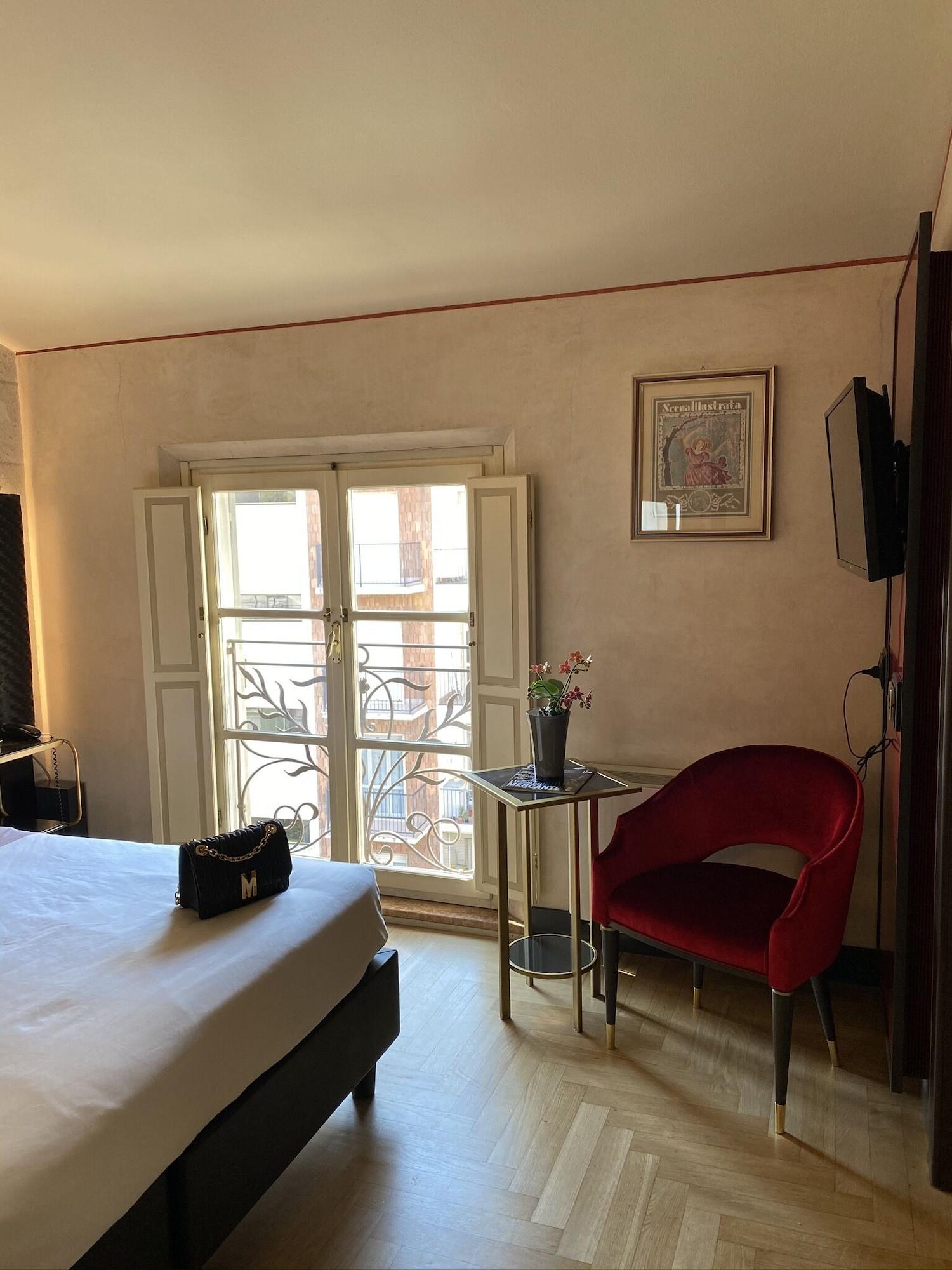 Hotel Verdi Boutique Hotel Parma Exterior photo