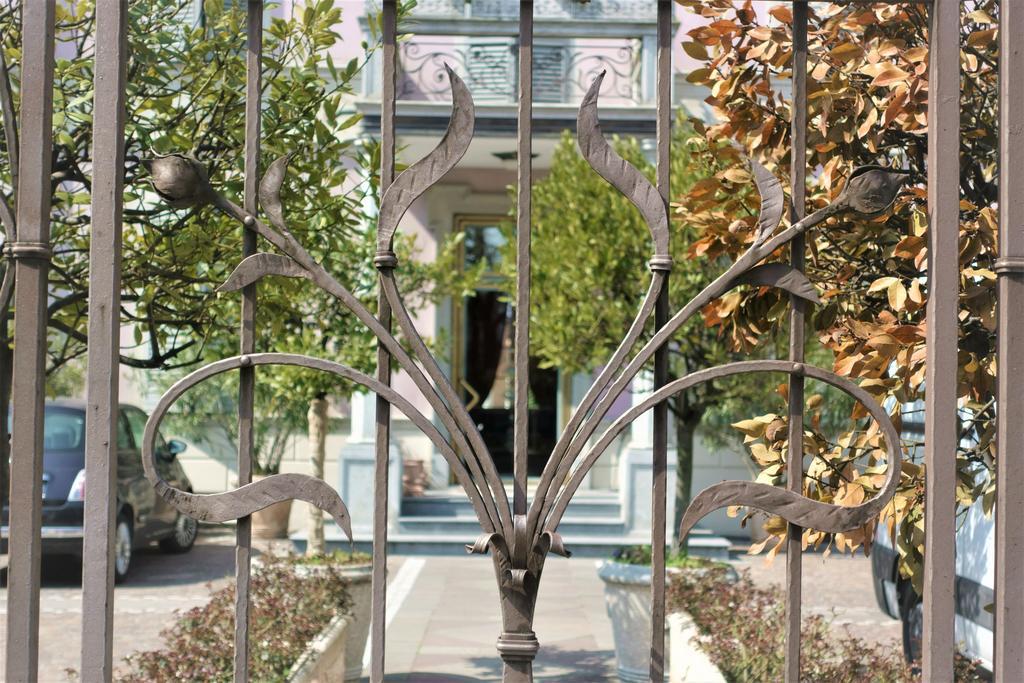 Hotel Verdi Boutique Hotel Parma Exterior photo